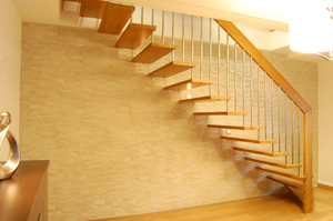 Escaleras, escalera de madera recta