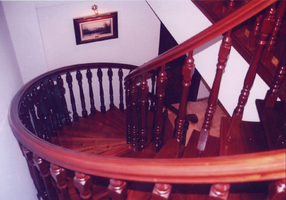Escaleras, escalera de eje central