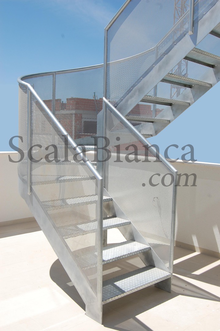 Escaleras de diseño en interiores. SCALA BIANCA - escaleras rectas